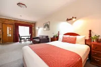 Narrandera Club Motor Inn Hotels in Gillenbah