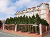 Ritsa Park فنادق في شيركيسك