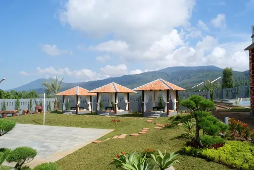 Osmond Villa Resort - Pools