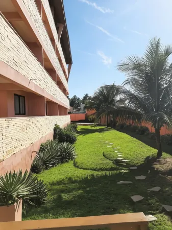 Atlântico Hotel Maceió Отели рядом с достопримечательностью «Hibiscus Beach Club»