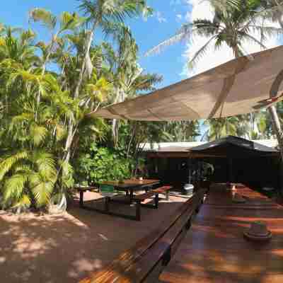 Cable Beach Backpackers Hotel Exterior