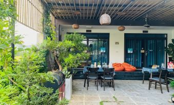 Coto Center Homestay