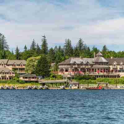 Painter's Lodge Hotel Exterior