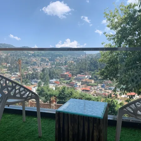 Beverly Villa