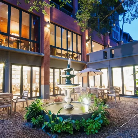 Rimnaam Klangchan Hotel