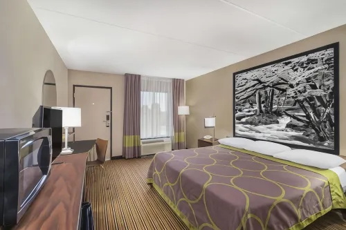 Super 8 by Wyndham Knoxville North/Powell Hotels in Powell