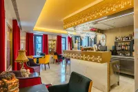 Hotel República Boutique Hotel Hotels in Томар