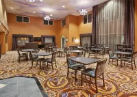 Holiday Inn Express & Suites Sacramento NE Cal Expo Hotels in McClellan Park
