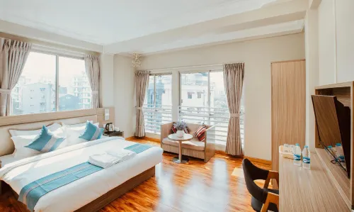 Serene Stays Hotel