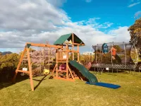 Cascades Lakefront Motel - Pet friendly