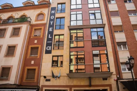 Hotel Alda Centro Oviedo Отели рядом с достопримечательностью «Church of Santa María de la Corte»