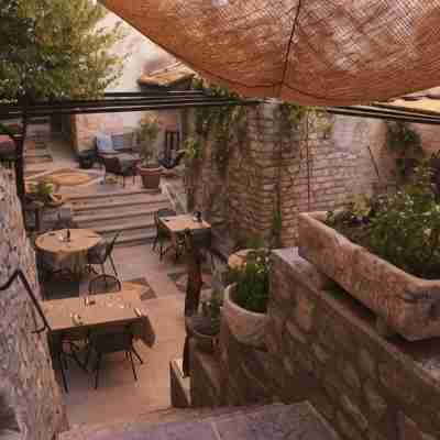 Hôtel la Fête en Provence Hotel Exterior