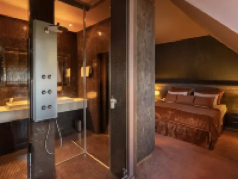 Hotel Bulwar โรงแรมในทัวรูน