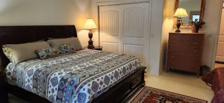 "High End Luxury Cabin", Forest Access, Spacious, Views, Elevation, Sparkling