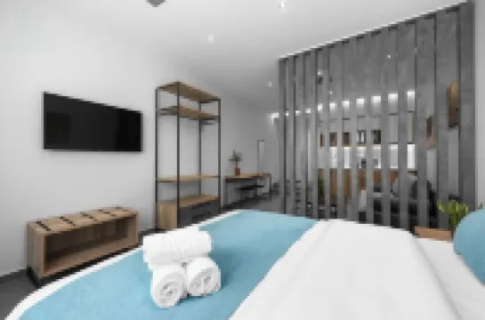 Factory Inn, Nilie Hospitality Mgmt Hotel di 