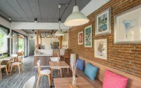 Hotel Toscana Trat - breakfast
