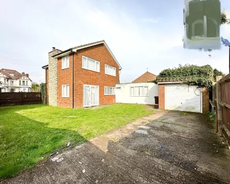 Stylish 4 Bedroom Home30% Offbusiness and Contractor Hotspotfree Parking+wifi