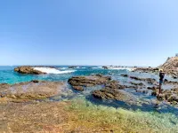 Enjoy the Ocean View and take a stroll on the Stunning Private Beach