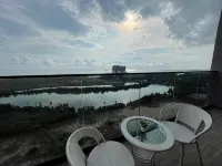 Imperio Residence with Private Bathtub by Lets Stay - Ocean View