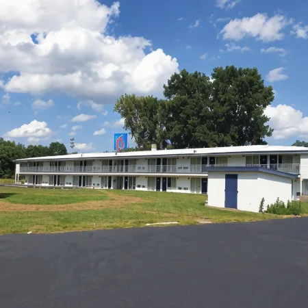 Motel 6 Schenectady, NY