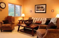 Eden Studio Suite minutes to Powder Mountain, Snowbasin & Nordic Valley Hotels in Wolf Creek