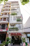 You & Me Hotel & Apartment Hotel berhampiran Kuil Paus