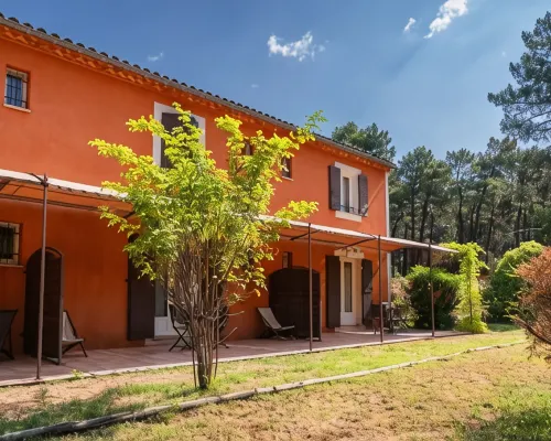 Hotel les Ambres Hotels in Roussillon
