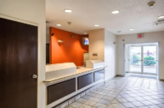 모텔 6 뉴 브라운펄스