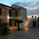 Oasis Beach Club - balcony