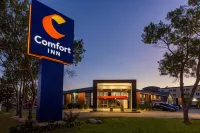 Comfort Inn South Shore Hotels in Repentigny