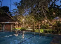 Astuti Gallery Homestay - Swimmingpools