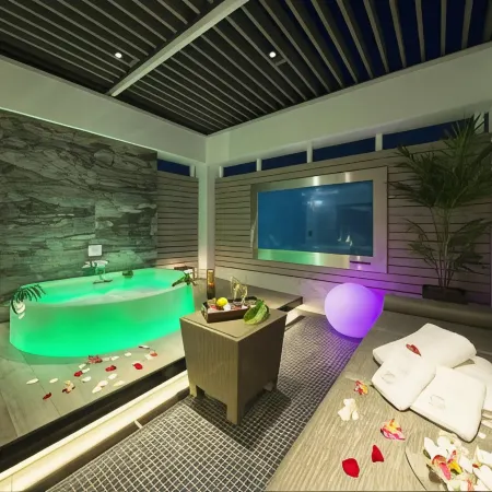 Hotel in the Green (Adult Only)