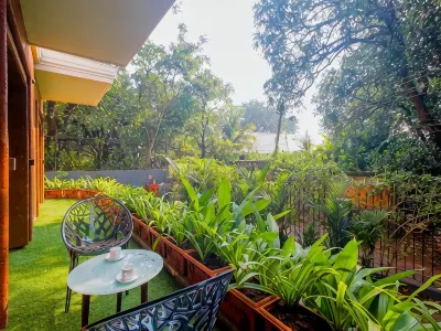 De Amour Holidays Hotels near Downtown Anjuna