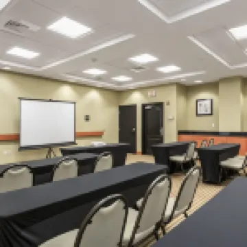 Hampton Inn & Suites Orlando-South Lake Buena Vista Hotels in Kissimmee