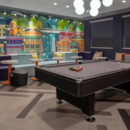 Tru by Hilton Farmville