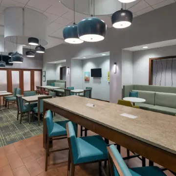 Hampton Inn & Suites Winston-Salem/University Area