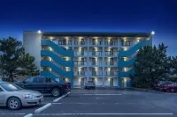 Best Western Plus Holiday Sands Inn  Suites