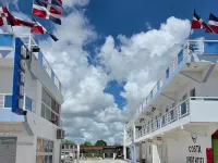 Costa Love Hotel Aeropuerto Puj 蓬塔卡納附近的飯店
