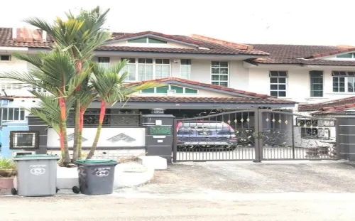 Jiaxin Homestay Desa Terbau