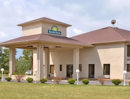 Days Inn by Wyndham Lake City I-10