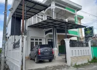 Kanaya Homestay Syari’ah Banda Aceh  호텔
