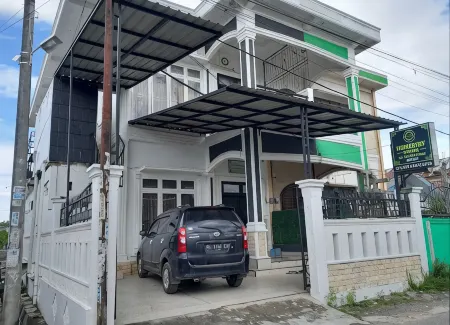 Kanaya Homestay Syari’ah Banda Aceh Отели в г. Большой Ачех