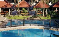 Pondok Serrata Convention, Boutique & Tourist Hotel - Kolam Renang