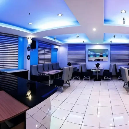 Aerostop Hotel and Restaurant