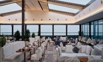 Vignette Collection ARABELLA BEACH HOTEL KUWAIT by IHG