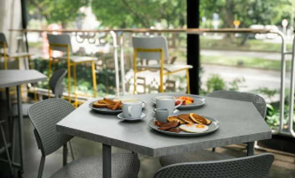 Indie Universe Creative Hotel