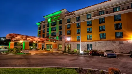 Holiday Inn & Suites TUPELO NORTH by IHG