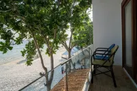 Diamond Beach Resort Rayong City - Pemandangan Pantai