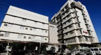 Smallville 21 Hotel Hotele w: 