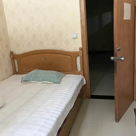 Korla Zhongxin Guest House